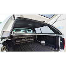 hayon Hard top Alpha Type GSS Avec vitres latérales coulissantes -Toyota Hilux Revo 2016 -