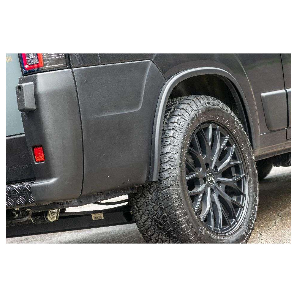 Élargisseurs d'ailes 25 mm - Fiat Ducato, Citroën Jumper, Peugeot Boxer (2006+)