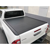 Couvre-benne RealTruck Mountain Top EVOm Manuel Cover Noir Toyota Hilux 2016+ Double Cab