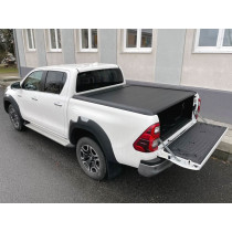 Couvre-benne RealTruck Mountain Top EVOm Manuel Cover Noir Toyota Hilux 2016+ Double Cab
