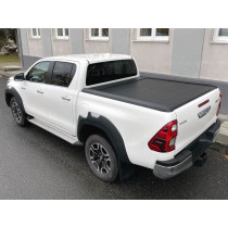 Couvre-benne RealTruck Mountain Top EVOm Manuel Cover Noir Toyota Hilux 2016+ Double Cab