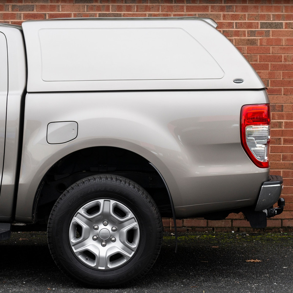 Hardtop utilitaire Truckman RS blanc sans vitres pour Ford Ranger Double Cabine