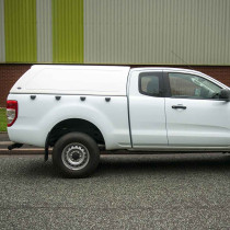 Hardtop utilitaire Truckman RS blanc sans vitres pour Ford Ranger Double Cabine