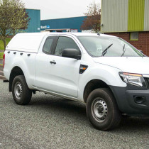 Hardtop utilitaire Truckman RS blanc sans vitres pour Ford Ranger Double Cabine
