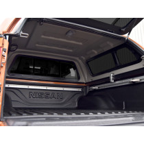 Hardtop Aeroklas - vitres d'aération latérales  - apprêté - Nissan NP300 D/C 2016-