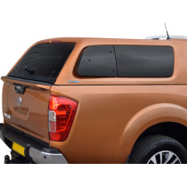 Hardtop Aeroklas - vitres d'aération latérales  - apprêté - Nissan NP300 D/C 2016-