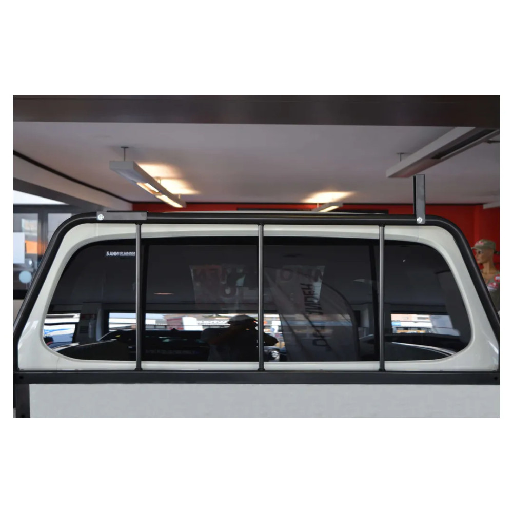 Grille de protection de vitre arrière avec porte tube Mitsubishi L200 2016-