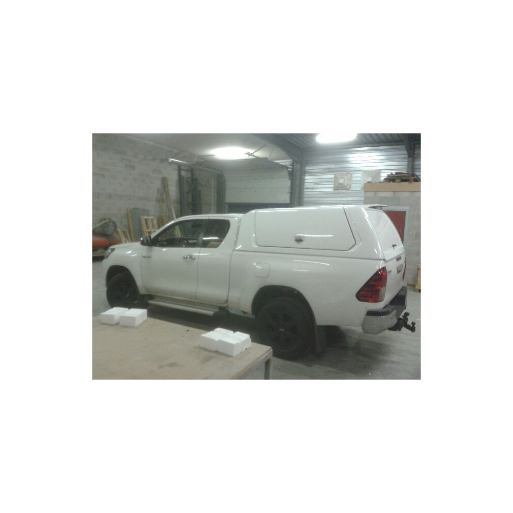 Hard top STARFLEX sans vitre latérale et arrière Toyota Revo 2016- 2 portes a/portes latérales